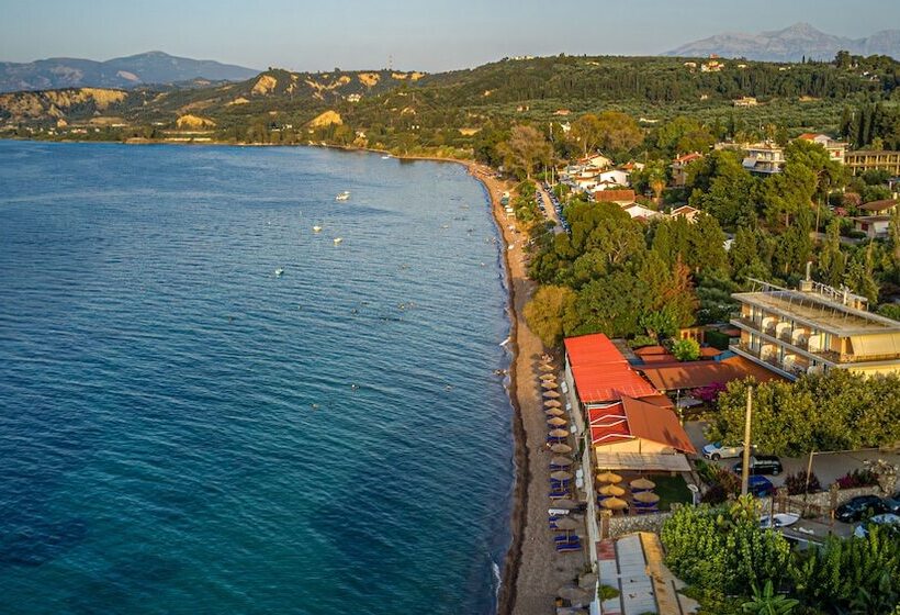 فندق Castella Beach