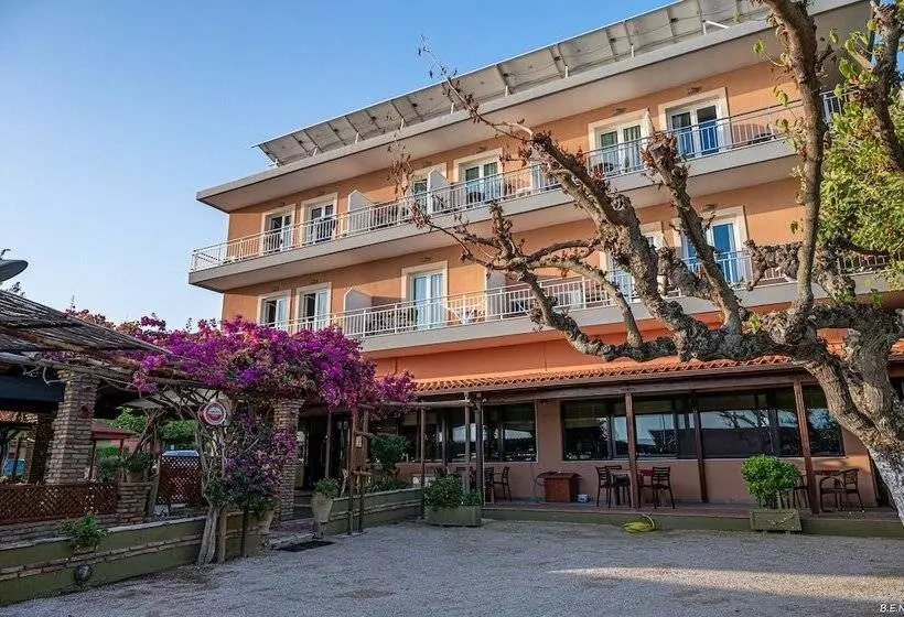 ホテル Castella Beach