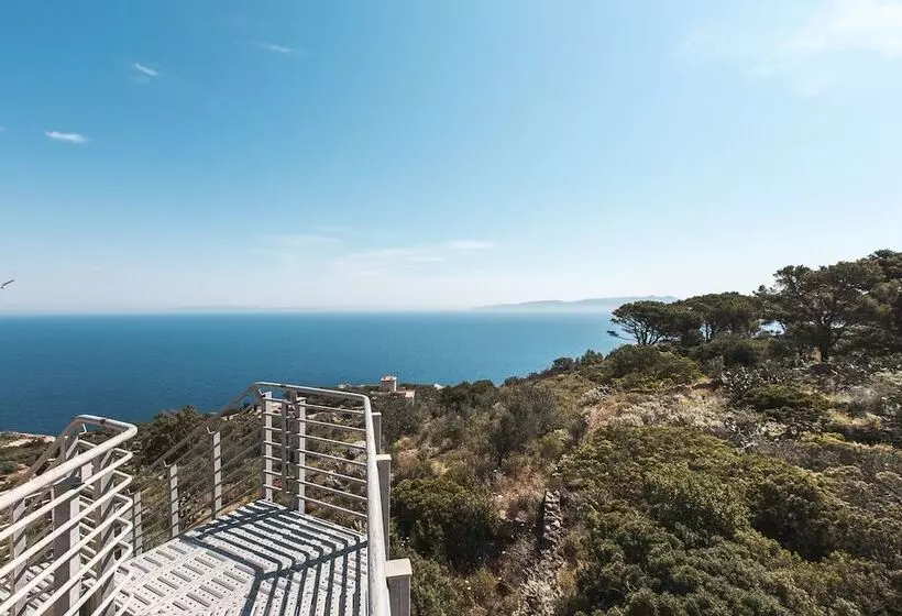 Отель Castello Monticello