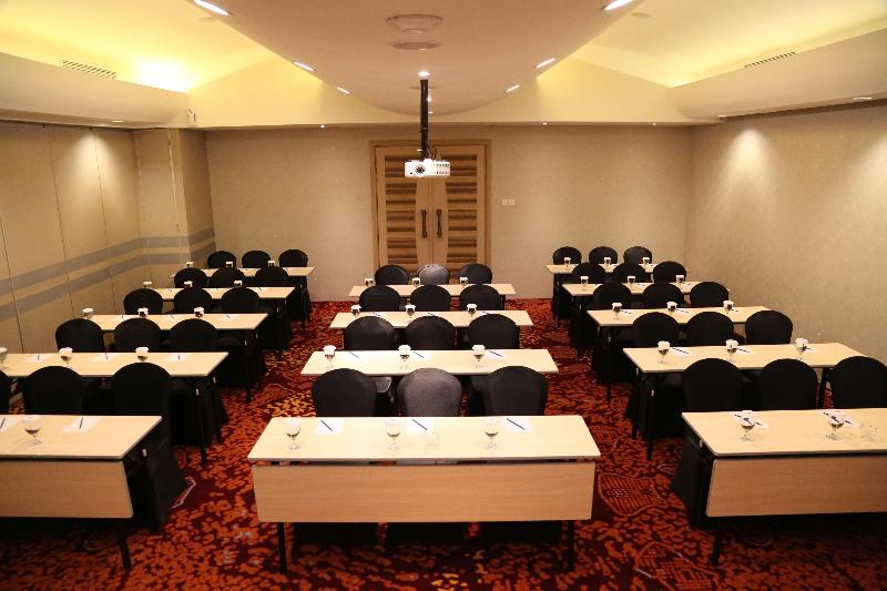 فندق Golden Tulip Galaxy