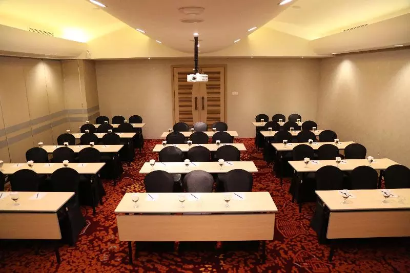 Szálloda Golden Tulip Galaxy