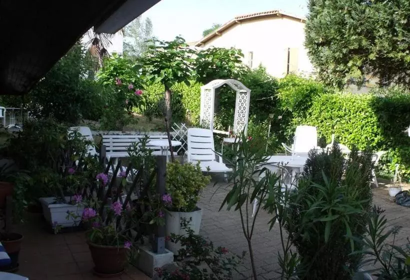 Hotel Hôtel A L Amarante