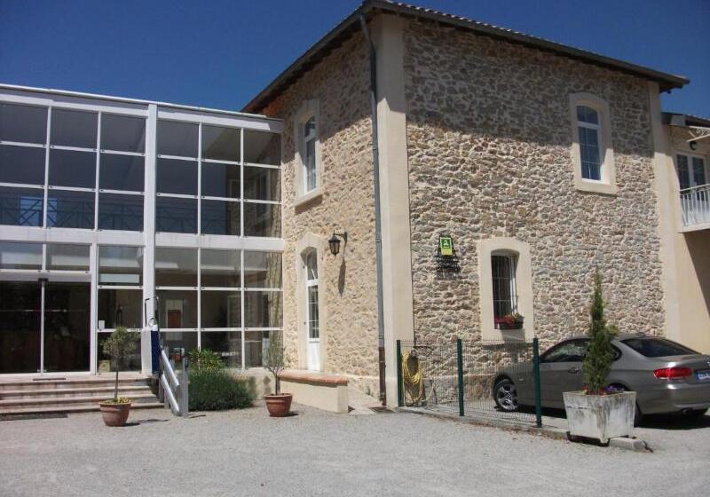 هتل Logis Hôtel Restaurant Les Minotiers