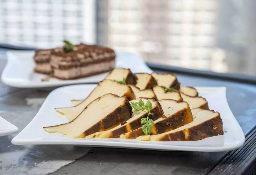 בית מלון כפרי Nishitetsu Inn Fukuoka