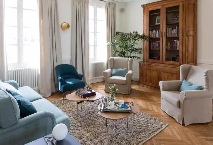 Отель Le Relais De Franc Mayne Saint Emilion