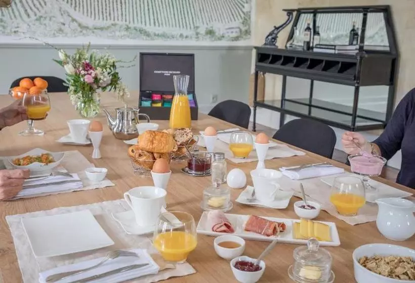 Отель Le Relais De Franc Mayne Saint Emilion