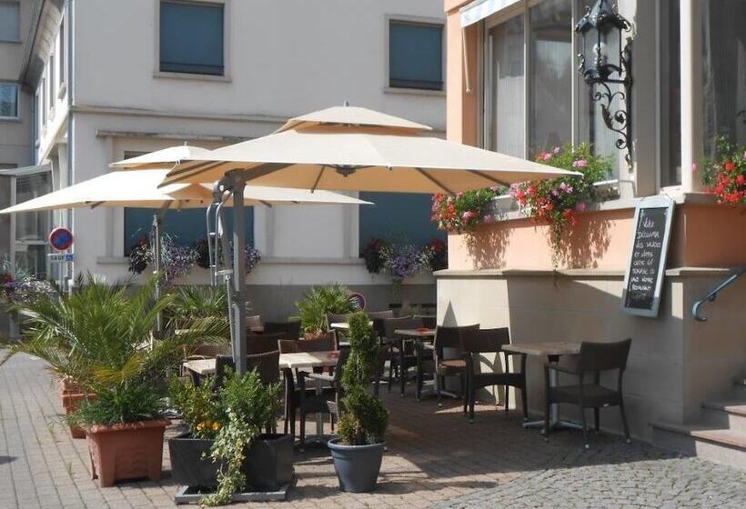 Отель Restaurant Le Bristol