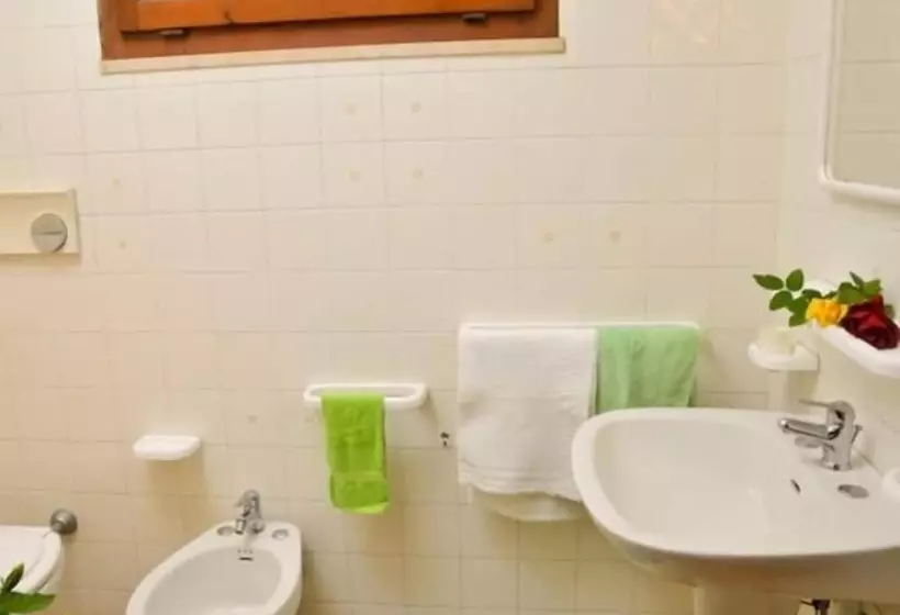 בית מלון כפרי Ristorante Il Vascello