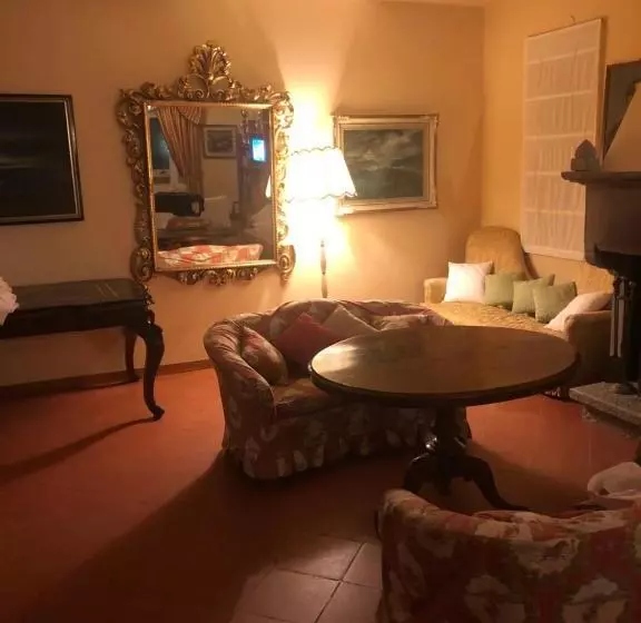 فندق Scuderie Della Civita