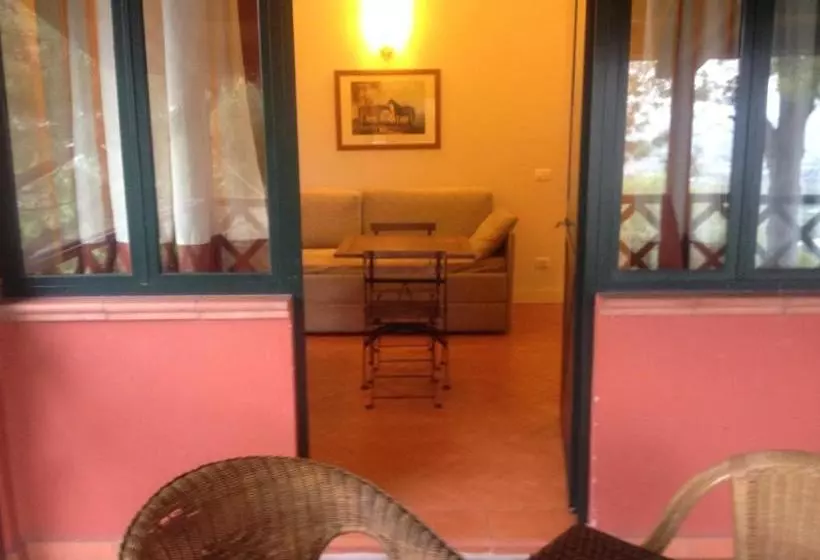 فندق Scuderie Della Civita