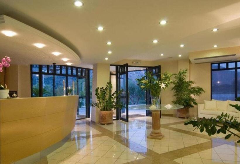 ホテル Verde Al Mare Boutique