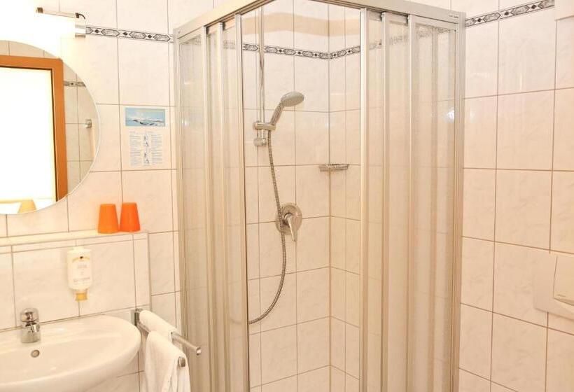 펜션 Gasthof Hotel Adler Inneringen