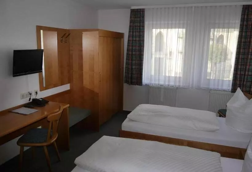 ペンション Gasthof Hotel Adler Inneringen