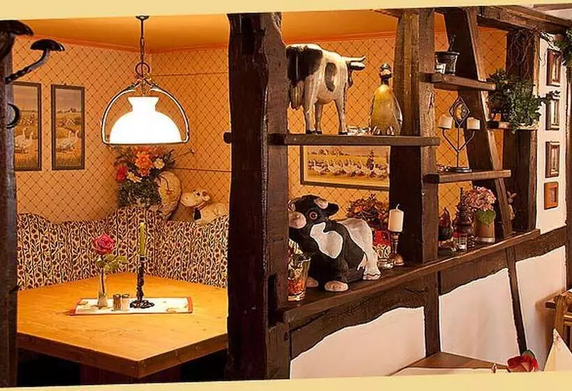 פנסיון Meyer   Alter Bergischer Gasthof