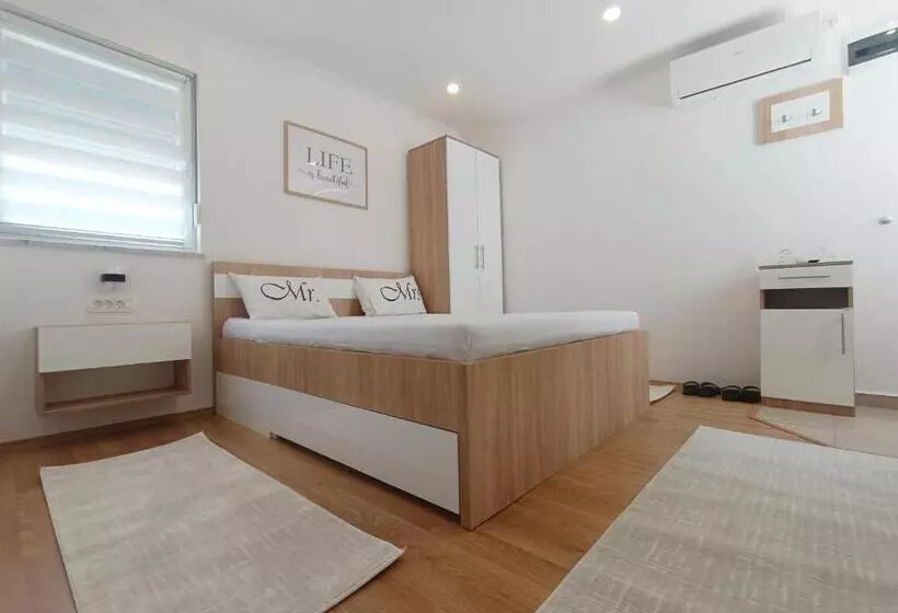 Apartment Sunset Iii