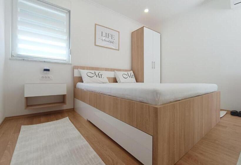 Apartment Sunset Iii