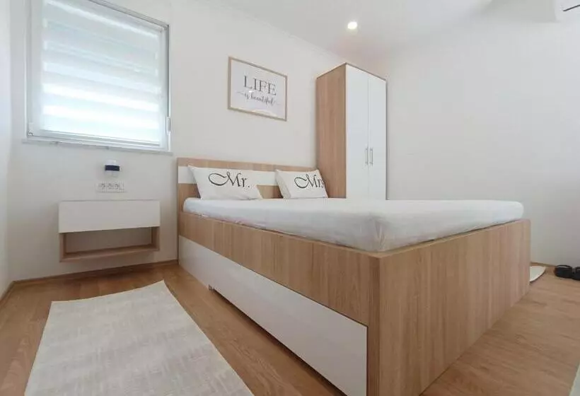 Apartment Sunset Iii