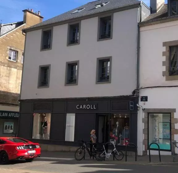 Au Coeur De Vannes   Vue Sur Les Remparts   2 Ch