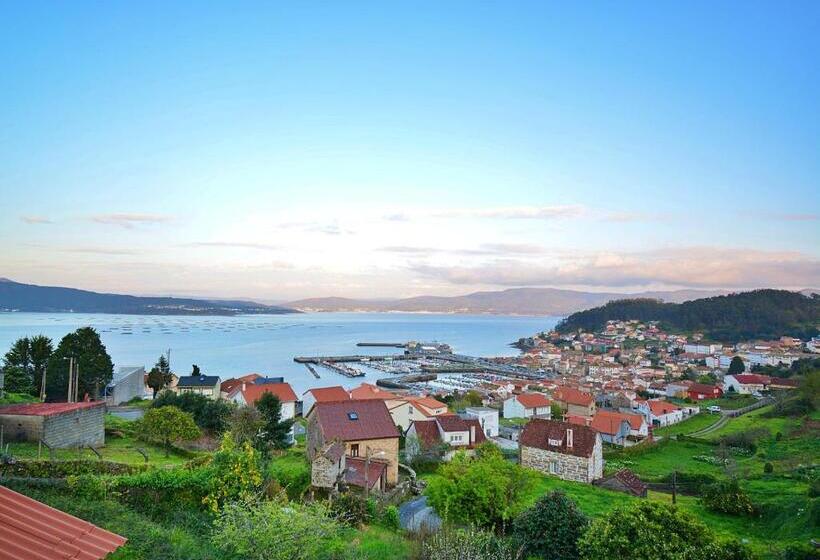 Casa En Muros Con Preciosas Vistas Al Mar