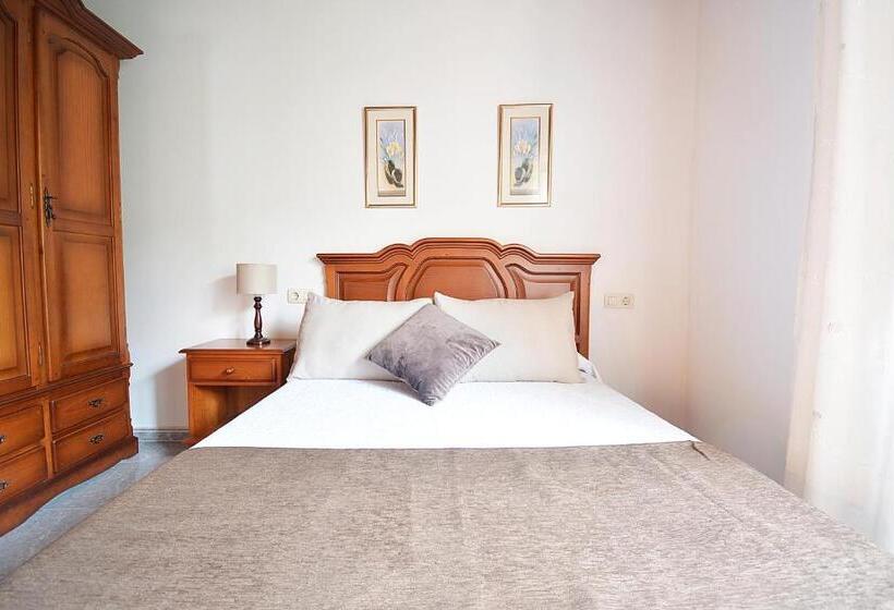 Casa En Muros Con Preciosas Vistas Al Mar