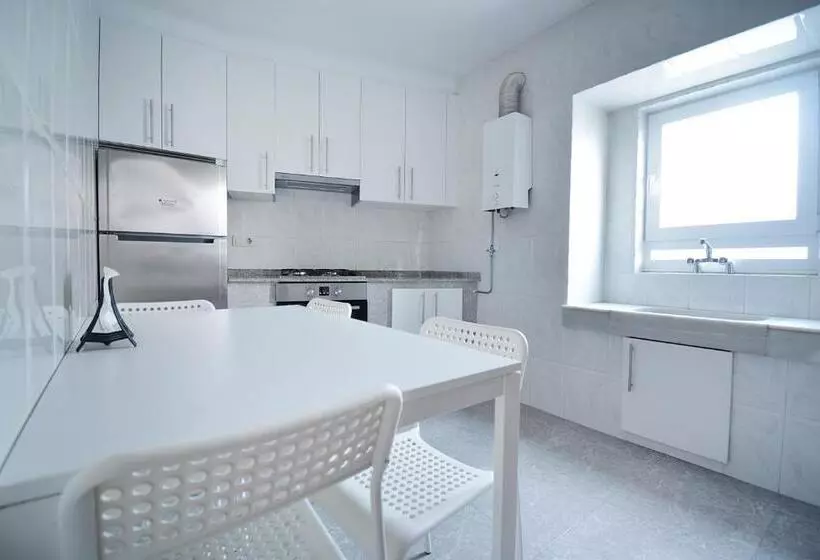 Casa En Muros Con Preciosas Vistas Al Mar