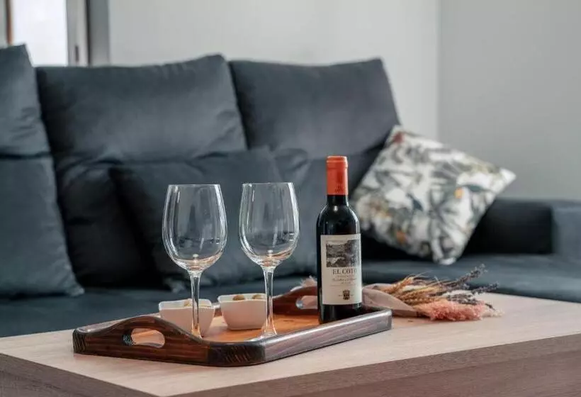 Casa En Muros Con Preciosas Vistas Al Mar