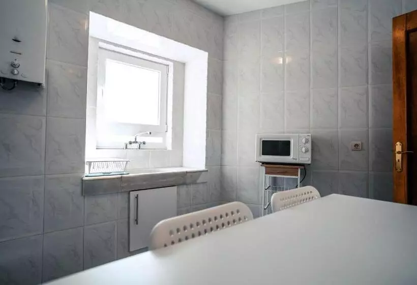 Casa En Muros Con Preciosas Vistas Al Mar