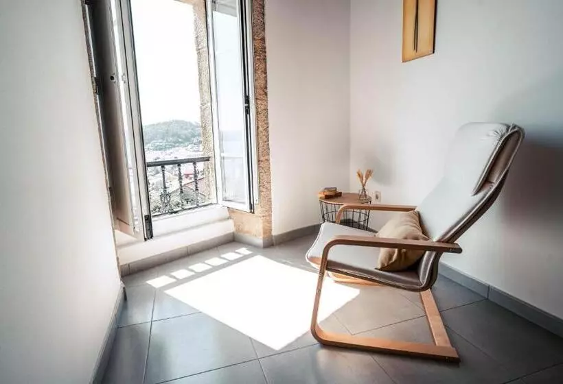 Casa En Muros Con Preciosas Vistas Al Mar