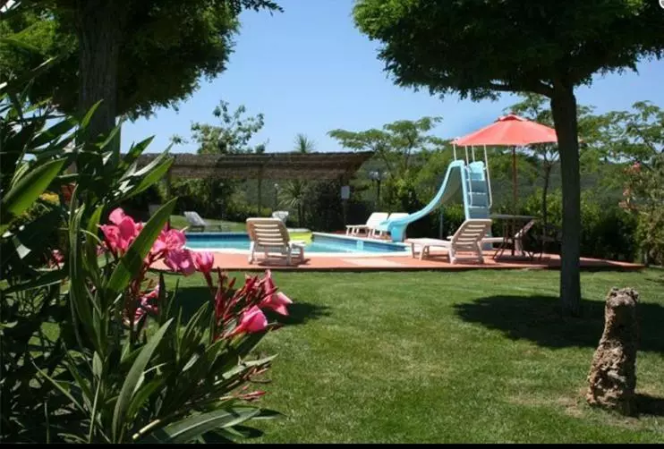 هتل Agriturismo La Mandriana