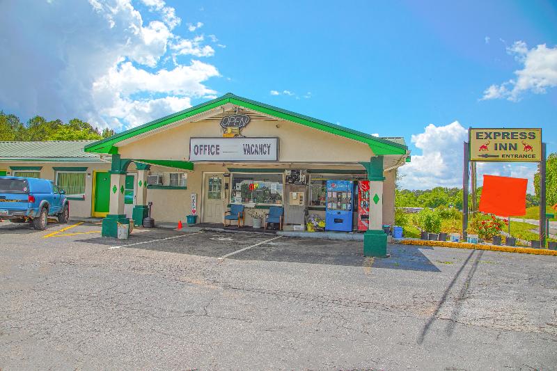 فندق Oyo  Calhoun, Ga I75