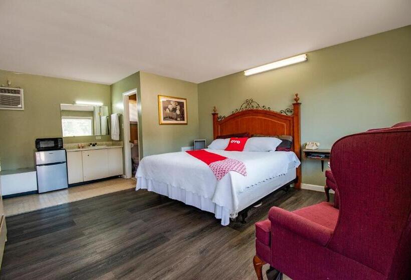 فندق Oyo  Calhoun, Ga I75