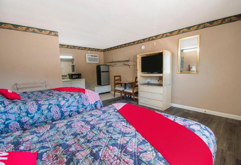 فندق Oyo  Calhoun, Ga I75