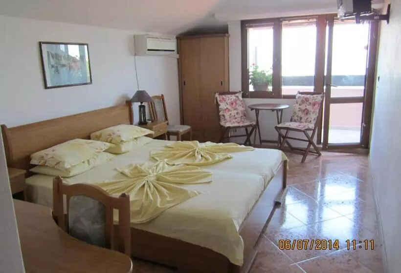 پانسیون Guesthouse Olimp
