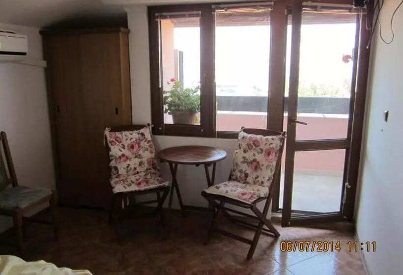 پانسیون Guesthouse Olimp