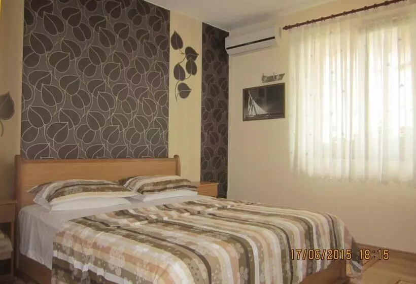 پانسیون Guesthouse Olimp