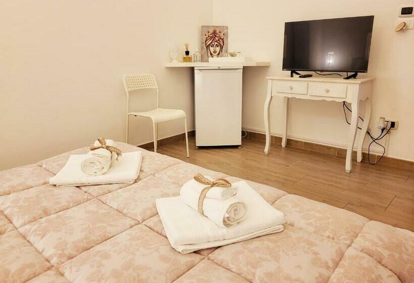 Пансион La Perla Di Noto