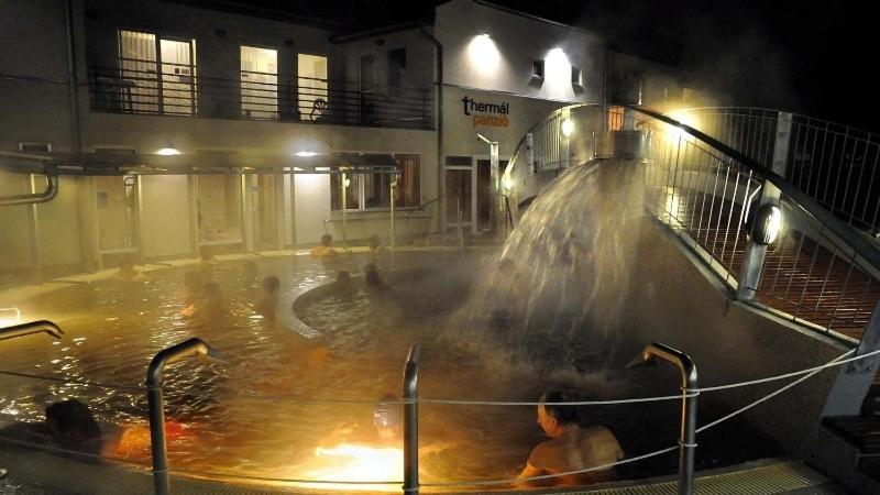 Pensionat Mórafészek Vendégház