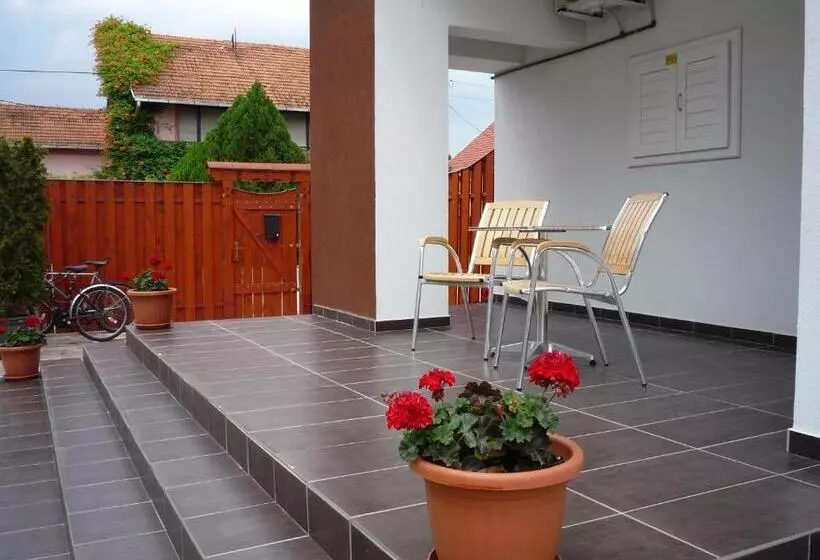 Majatalo Mórafészek Vendégház