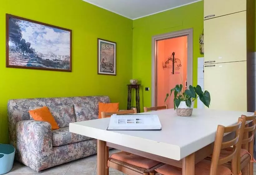 Sunny House