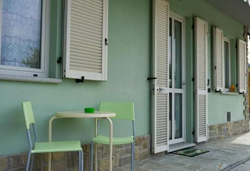 Sunny House