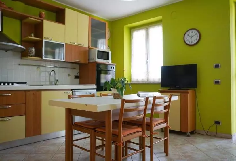 Sunny House