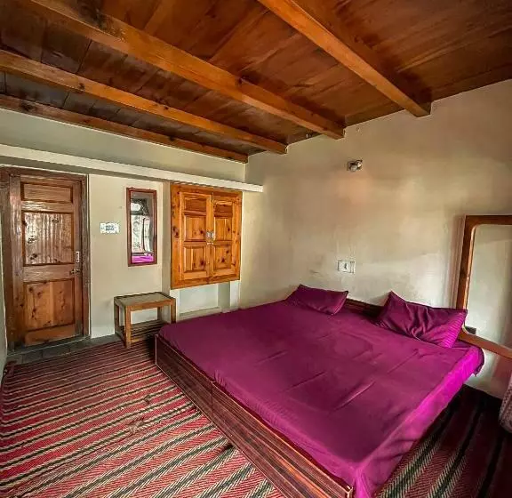 ユースホステル Yaarana Stay & Cafe, Vashisht, Manali