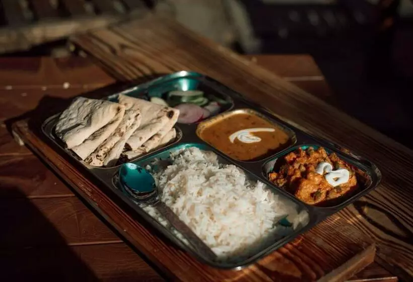 ユースホステル Yaarana Stay & Cafe, Vashisht, Manali