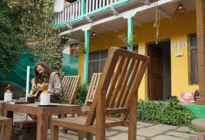旅馆 Yaarana Stay & Cafe, Vashisht, Manali