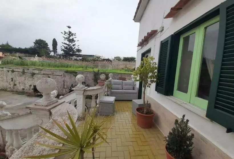 تختخواب و صبحانه La Casa Di Romeo