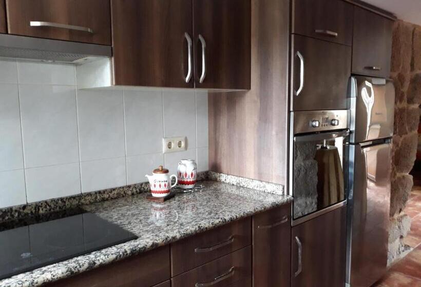 Casa De Pueblo En San Estevo Ribas De Sil
