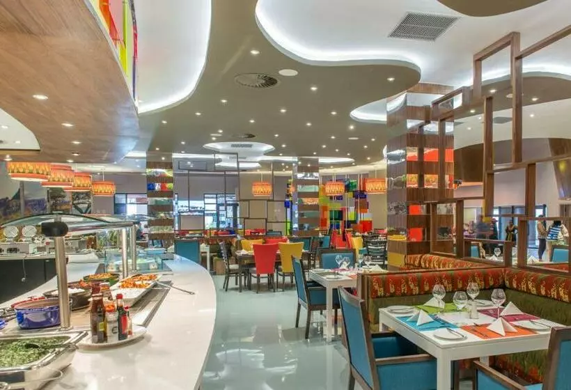 Hotelli Peermont Metcourt   Thaba Moshate