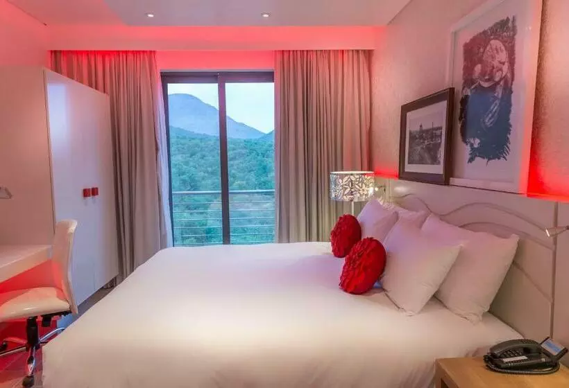 Hotelli Peermont Metcourt   Thaba Moshate