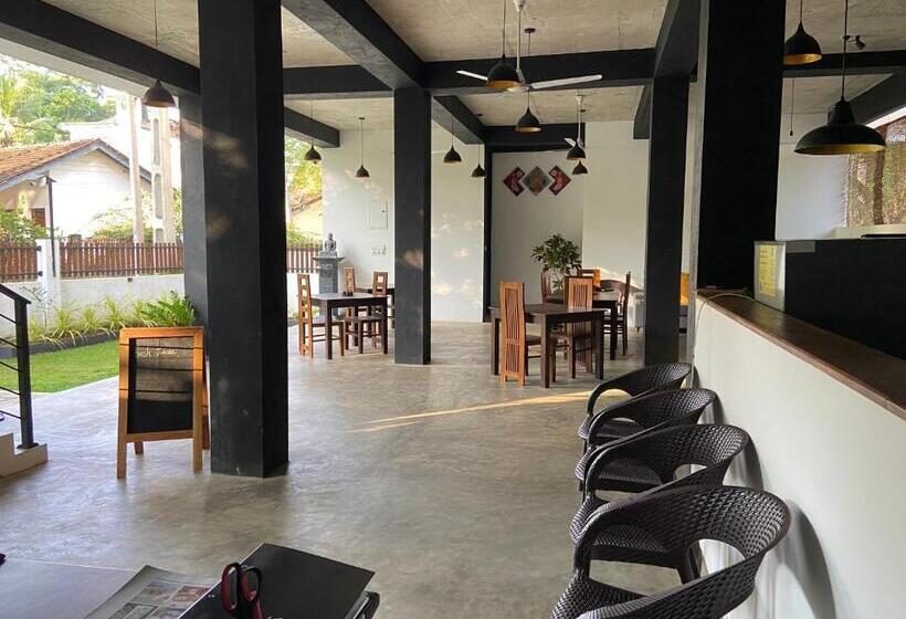 فندق The Atrium Hiriketiya