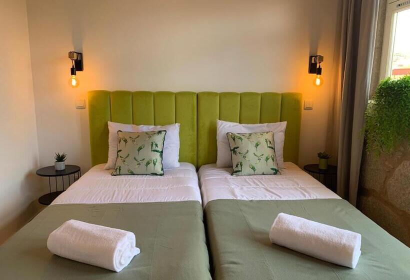 Lost Inn Porto Hostel